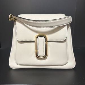 Marc Jacob’s cream bag